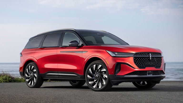 2024 Lincoln Nautilus in red